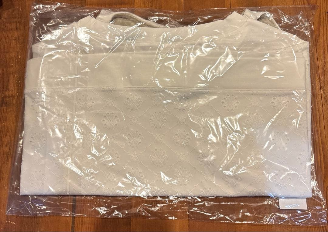 【SUKALA】ブラトップ付きフラワーレース トップス　Lサイズ　オフホワイト