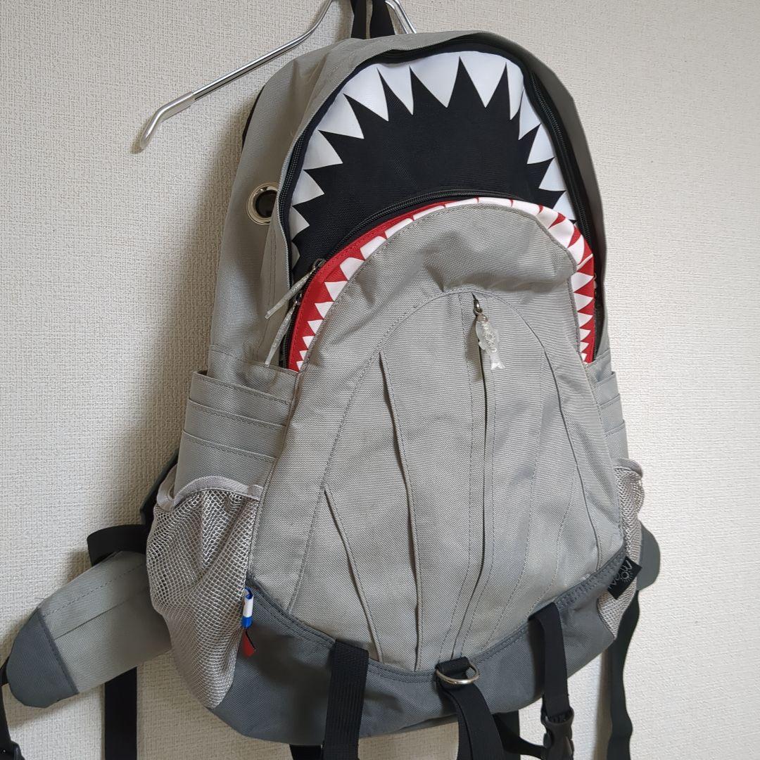✨大人気！XL！MORN CREATIONS シャーク バックパック グレー