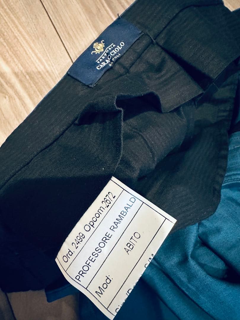 スーツ SARTORIA CARACCIOLO NAPOLI