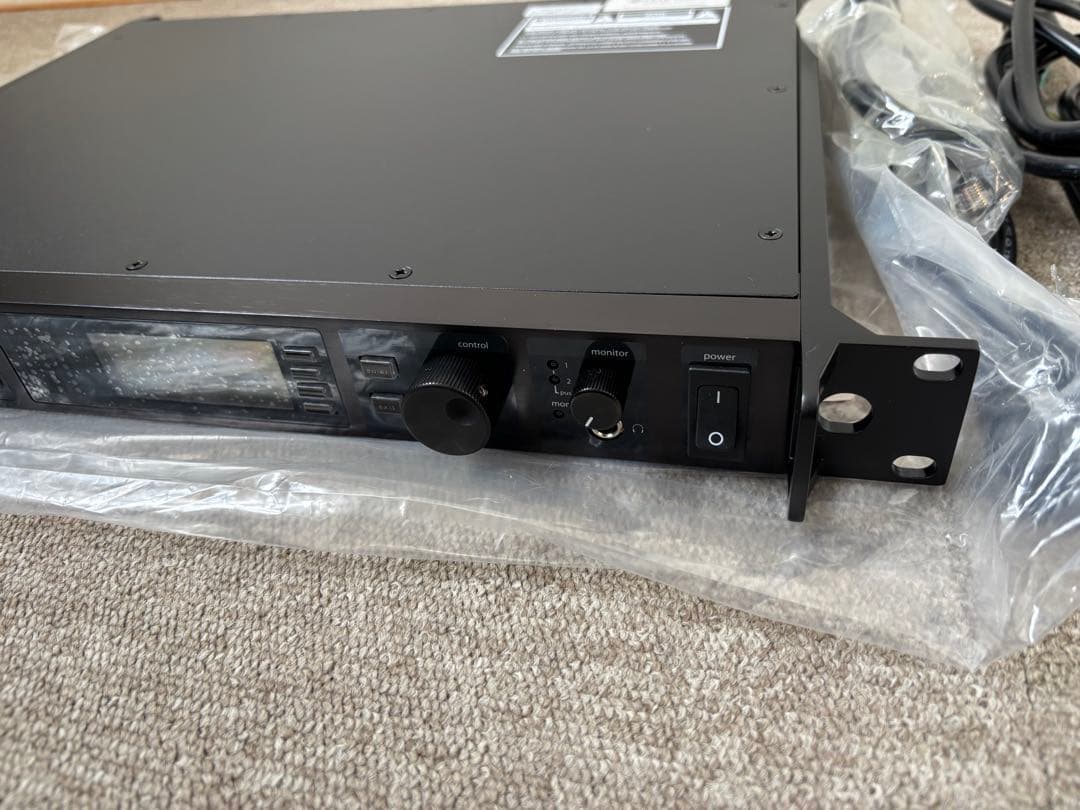 SHURE UR4D+ ワイヤレスレシーバー