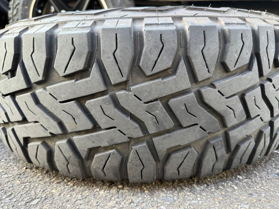 デリカ D5 RAYS M9 OPEN COUNTRY R/T タイヤホイール①