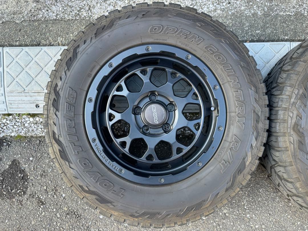 デリカ D5 RAYS M9 OPEN COUNTRY R/T タイヤホイール①