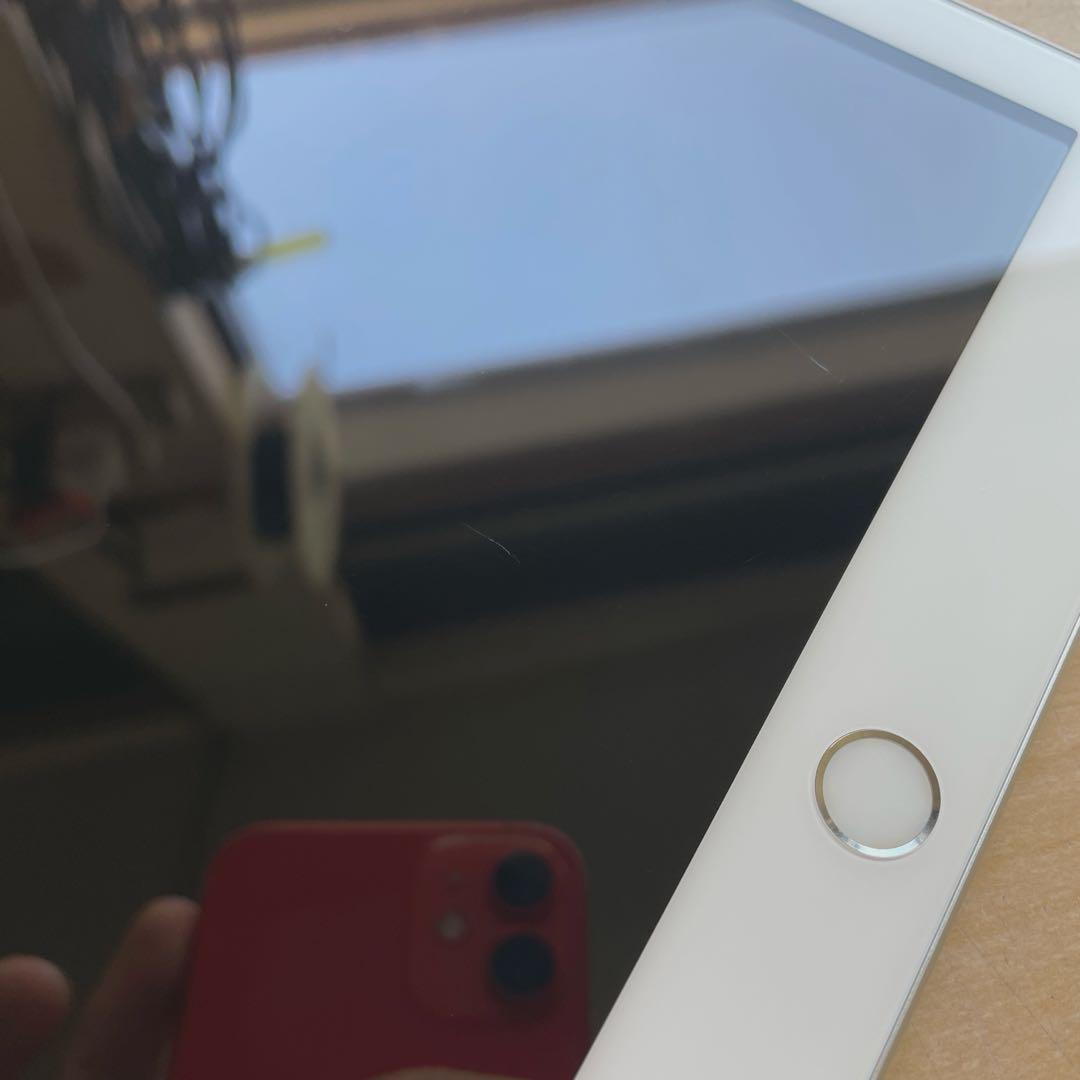 iPad 第6世代　A1893　Wi-Fiモデル　シルバー　32GB 美品　#8