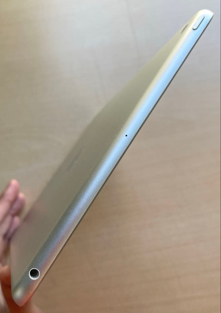 iPad 第6世代　A1893　Wi-Fiモデル　シルバー　32GB 美品　#8