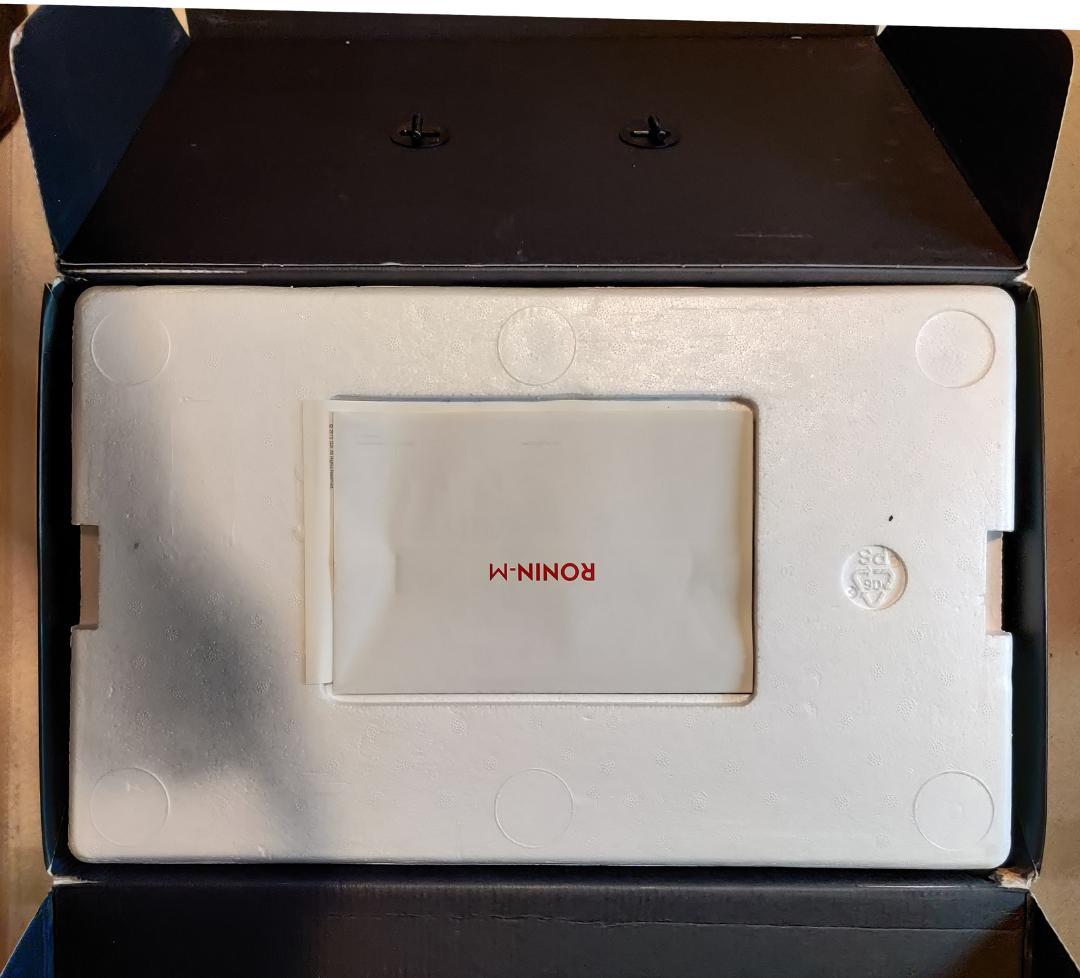 DJI RONIN-M ハンドヘルドカメラ用3軸ジンバルシステム