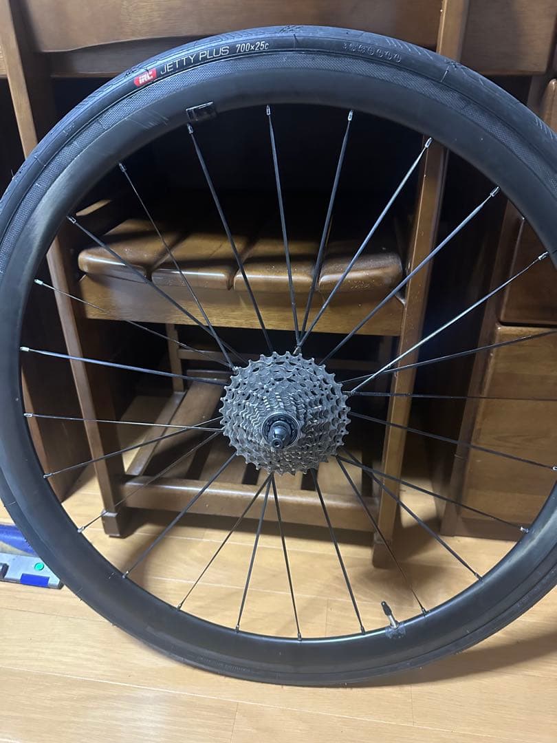 カーボンホイール　タイヤセット クイックリリース付き