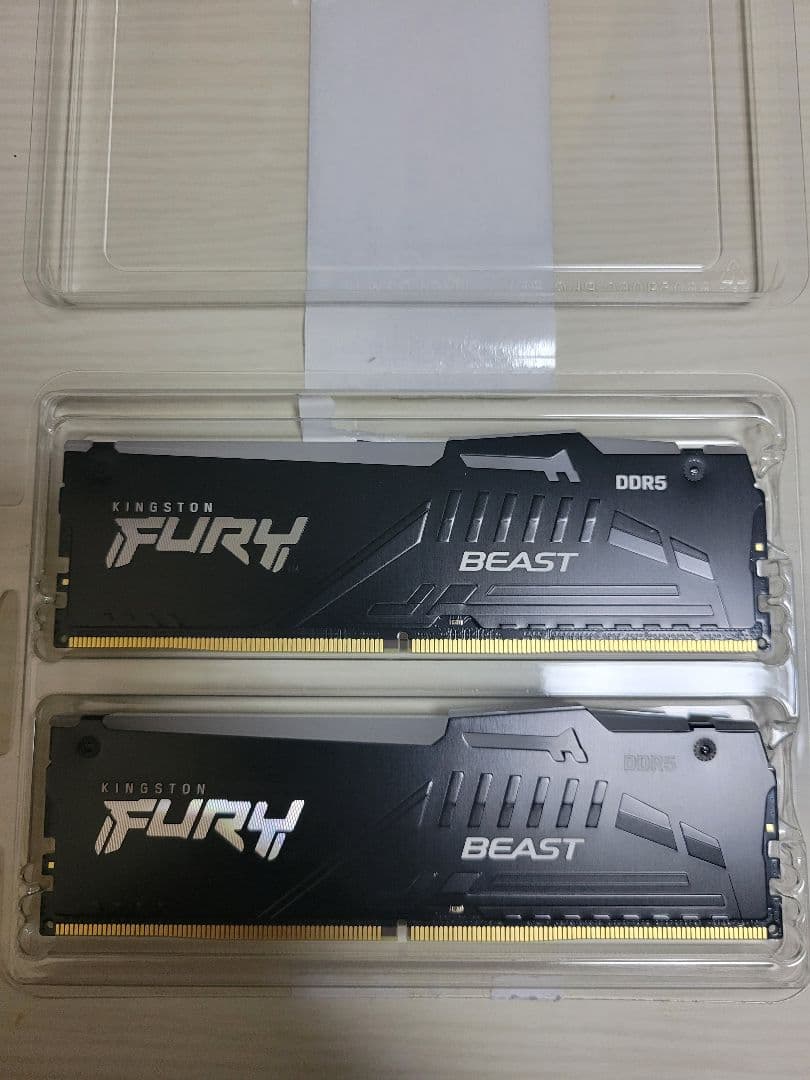メモリー Kingston FURY BEAST RGB DDR5-5600 16GB*2