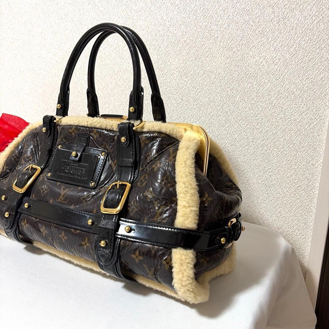 LOUIS VUITTON モノグラム シアリングストーム マロン ムートン