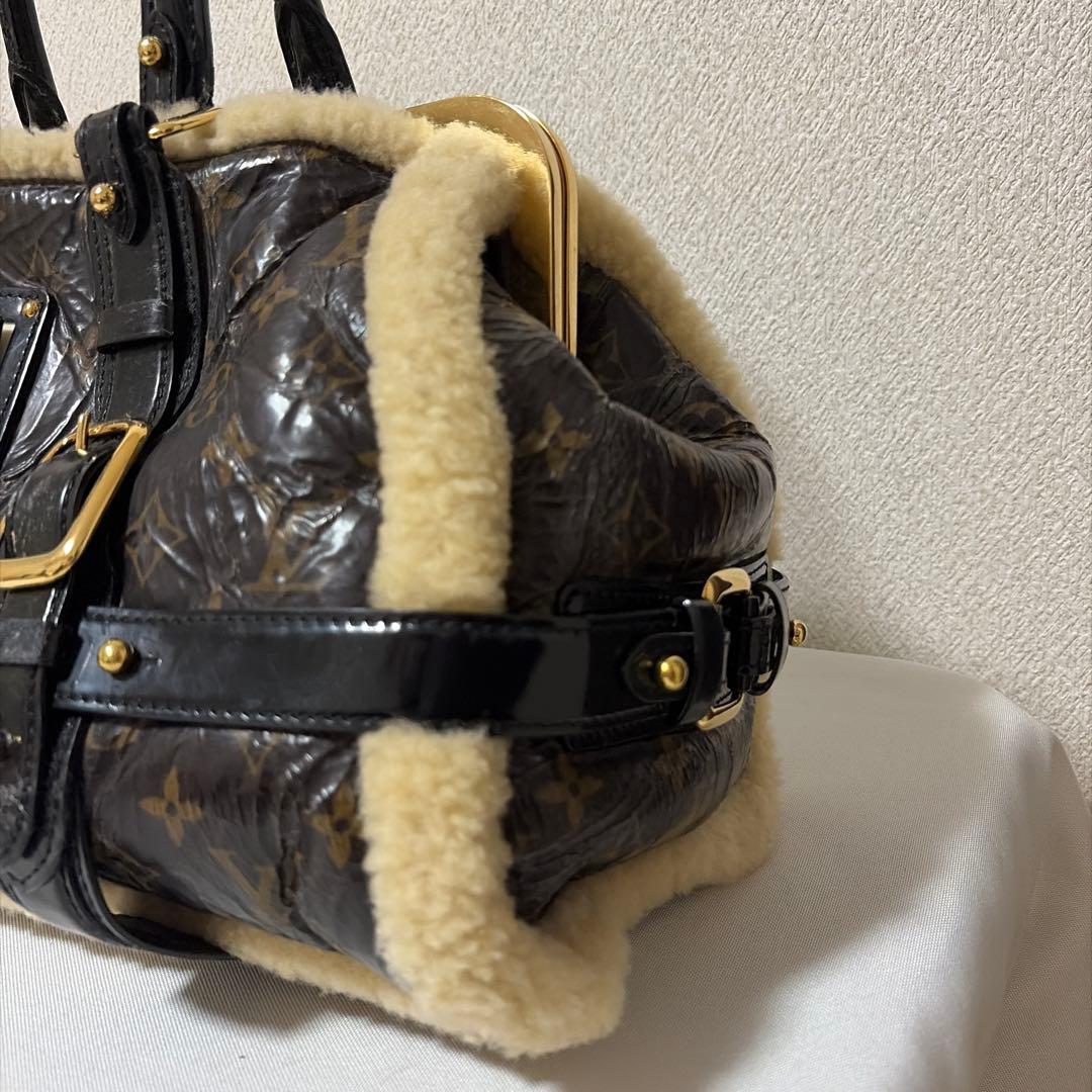 LOUIS VUITTON モノグラム シアリングストーム マロン ムートン