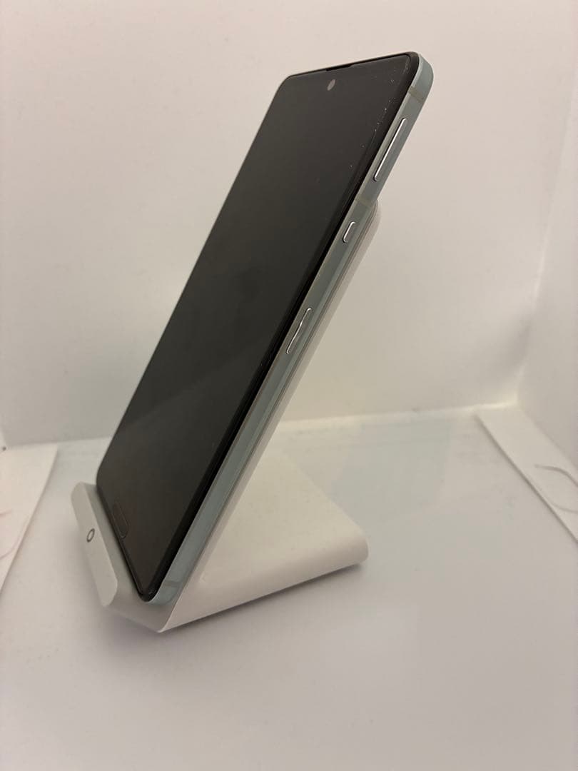 AQUOS sense5G SHG03 オリーブシルバー