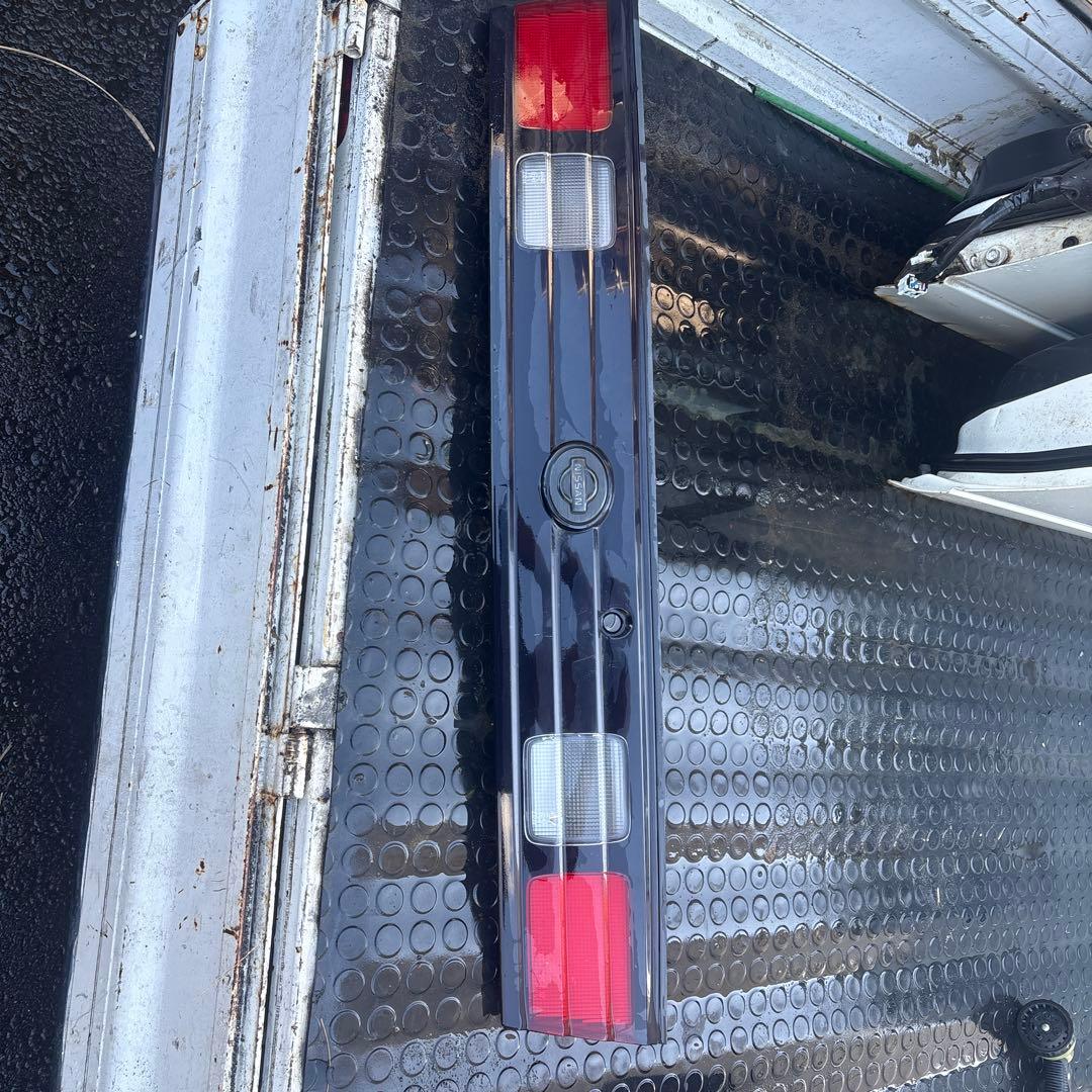 アイカさん専用破損なし 日産純正 S14 シルビア 後期 リア ガーニッシュ