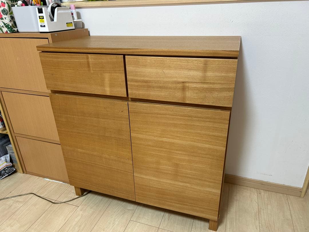 無印良品　オーク材脚付きキャビネット