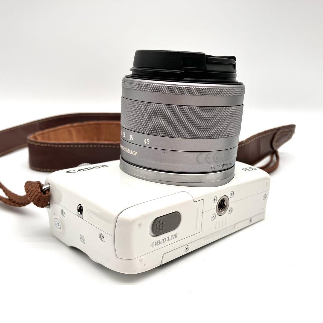 Canon EOS M10 ホワイト 15-45mmレンズキット