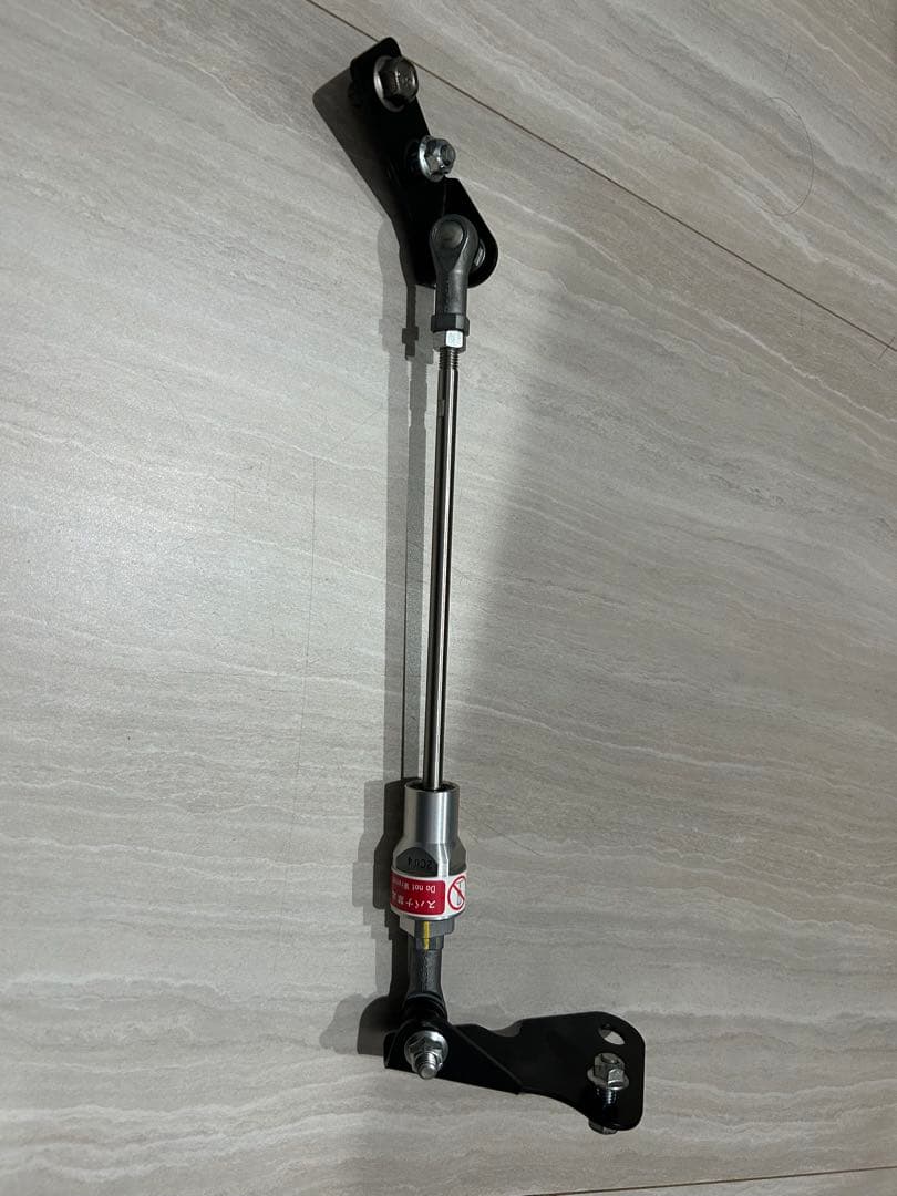 【美品・送料込み】レヴォーグ　ＶＭ型　フレキシブルドロースティフナー フロント