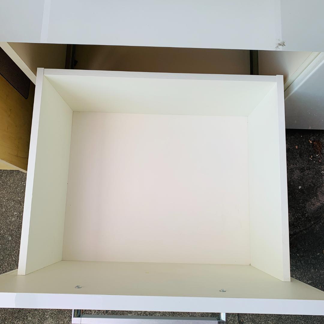 【美品／送料込み価格】パモウナ 白い食器棚・キッチンボード　幅90cm