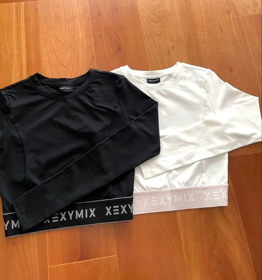 XEXYMIX クロップド長袖トップス（ホワイト・ブラック）2枚セット