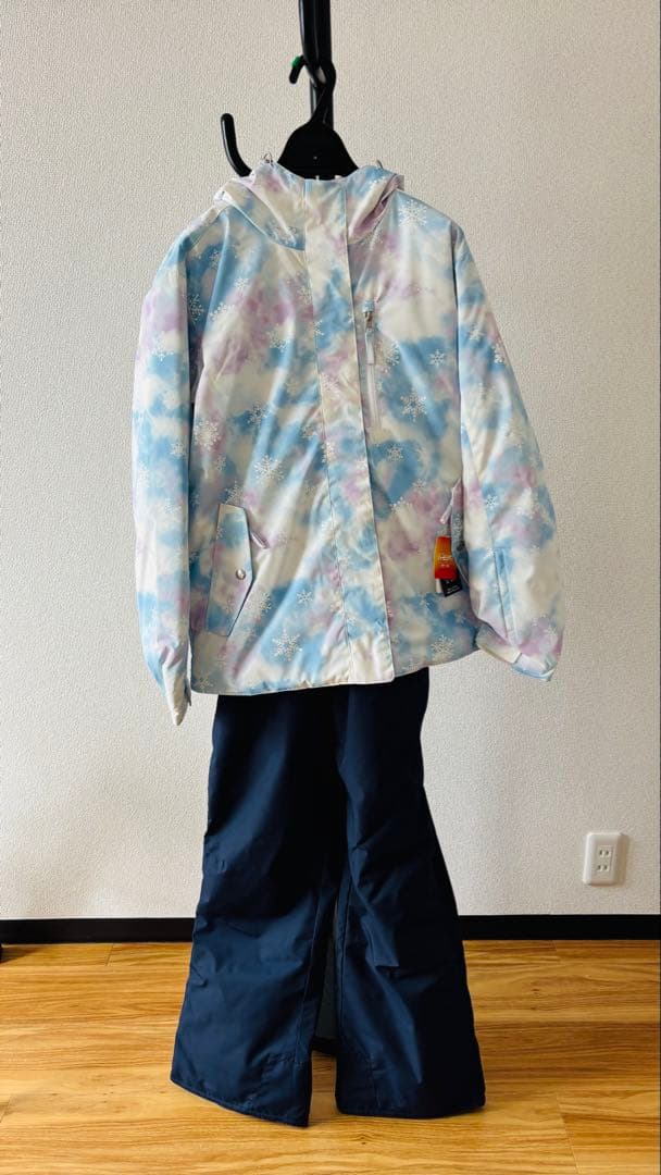 スノーボード・スキーウェアレディース上下セット