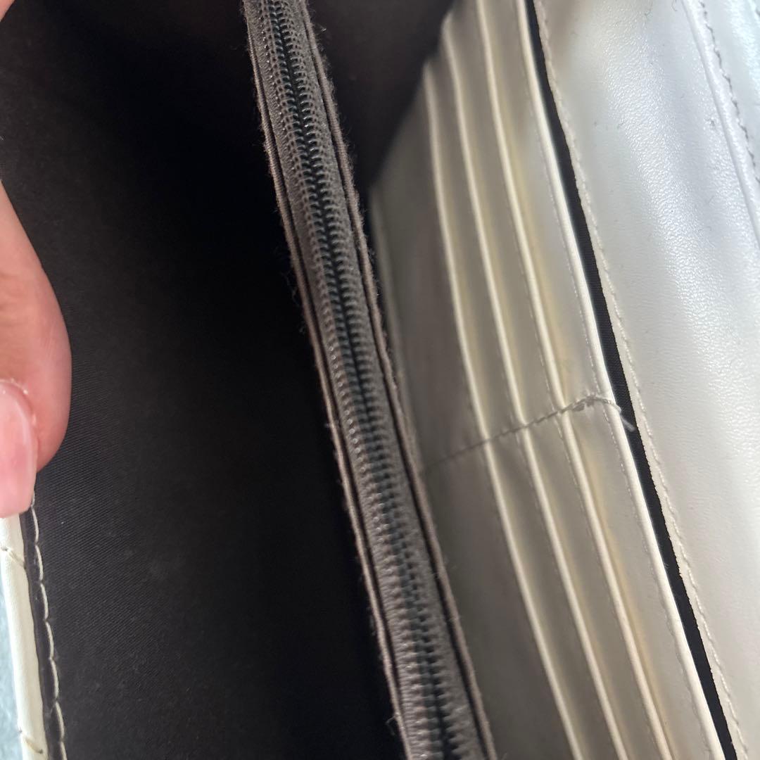 YSL ホワイト キルティング クラッチバッグ