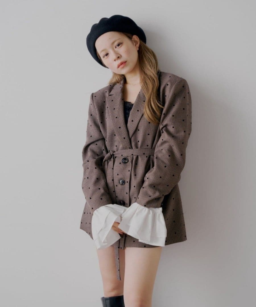 Chico　チコ　yuzuコラボ　袖フリルオーバージャケット　ブラウン