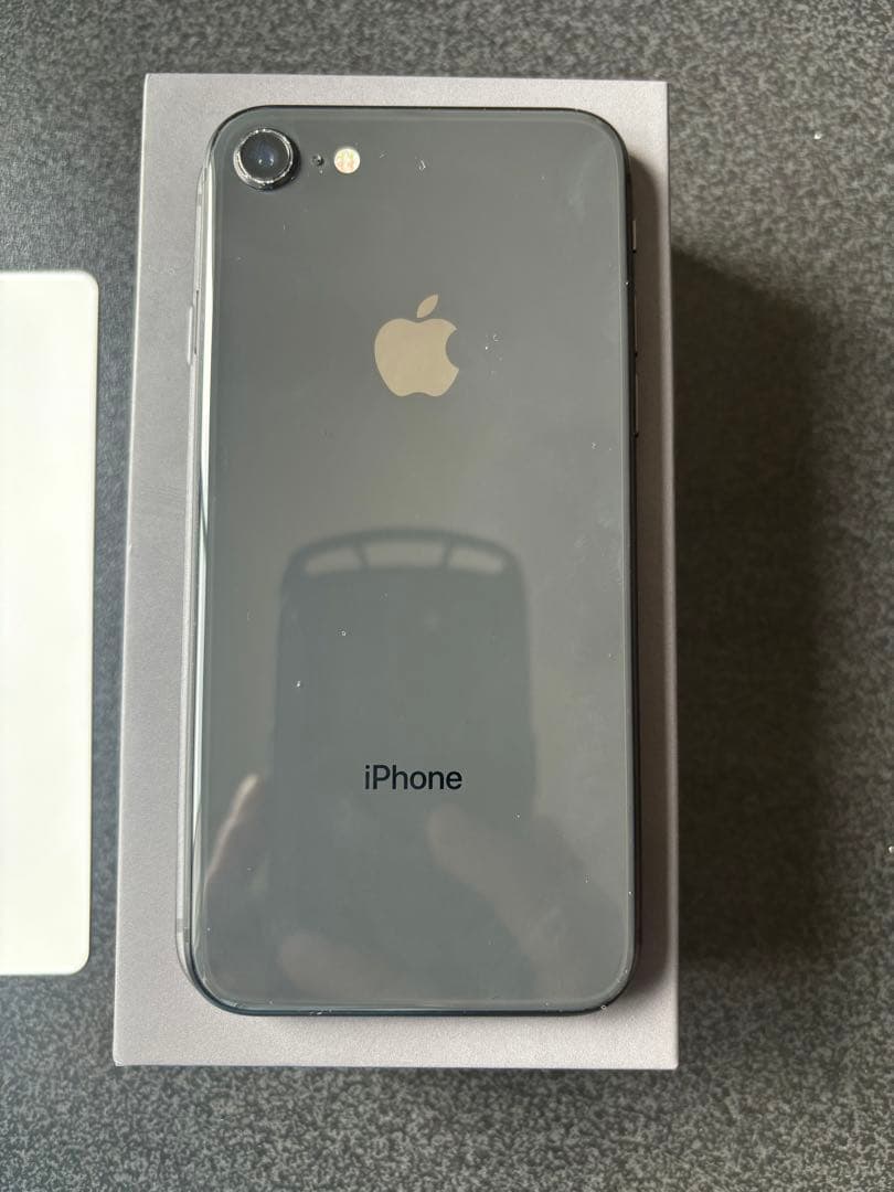 iPhone8 256GB SIMフリー