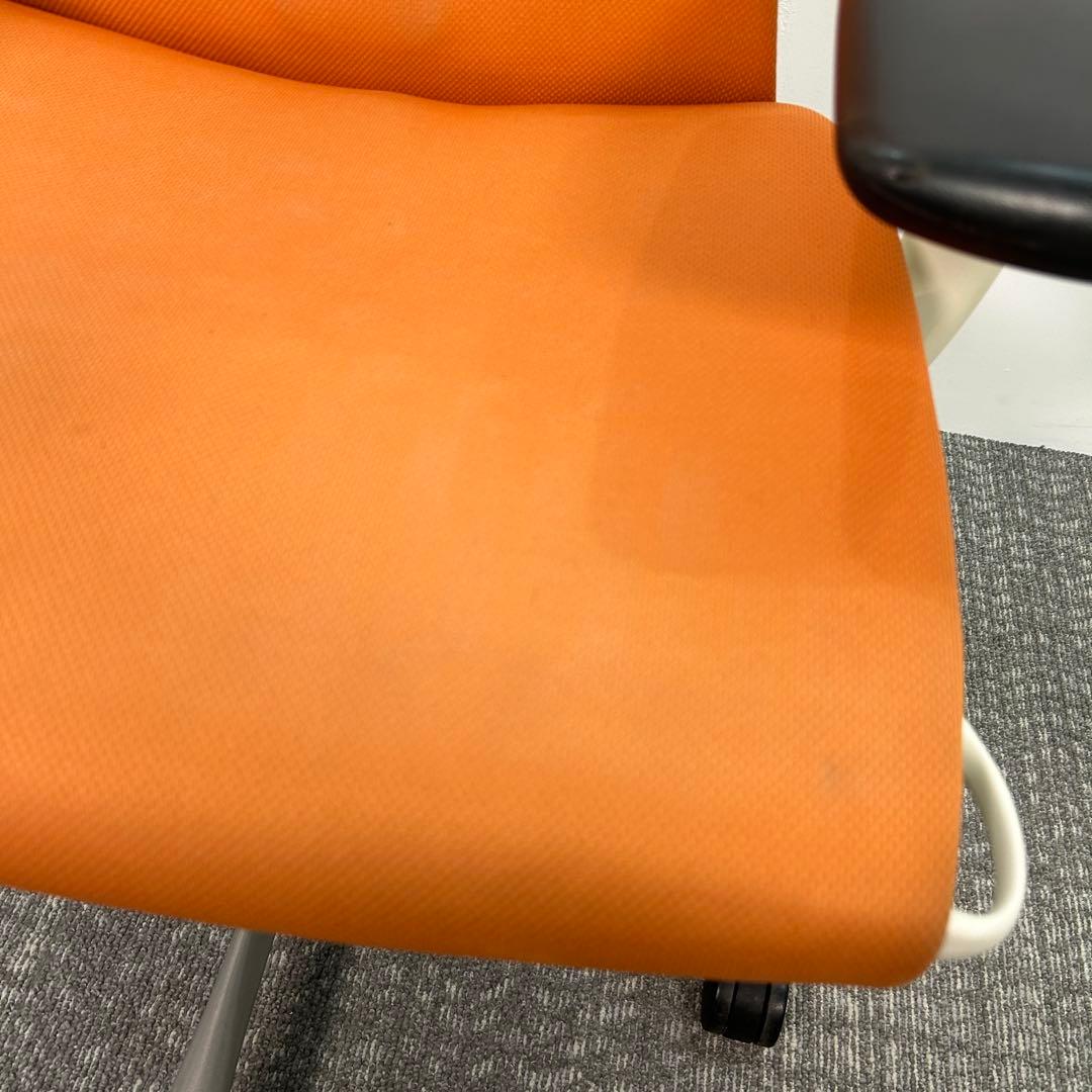 Q. エンボディチェア 最高級 ハーマンミラー オレンジ系　　Embody