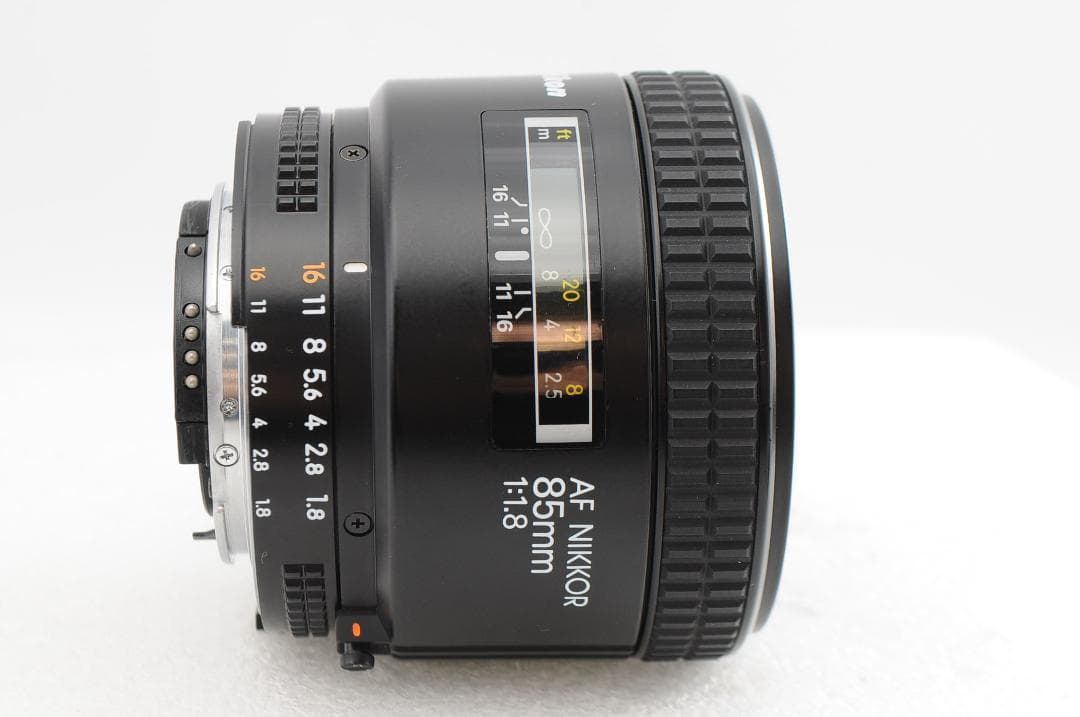 ★新品級　カビ、くもりなし★ Nikon AF NIKKOR 85mm f1.8