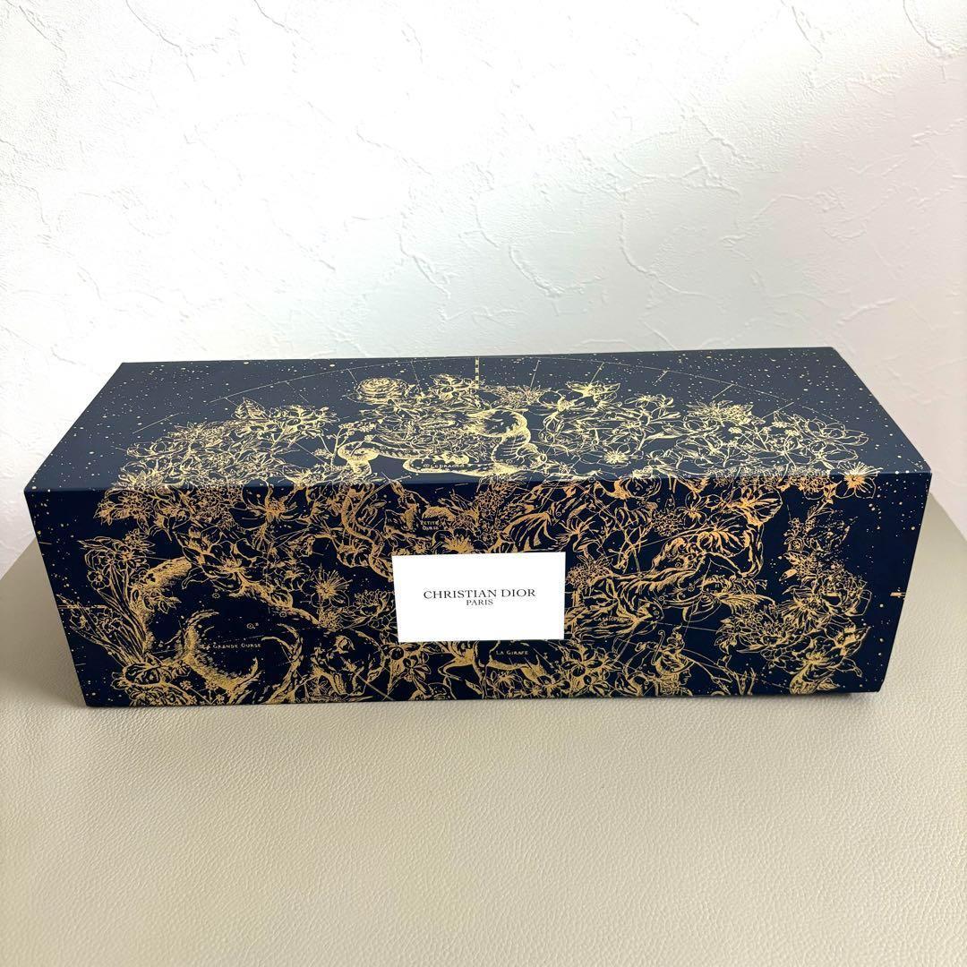 メゾンクリスチャンディオール アートオブリビングセット 数量限定品