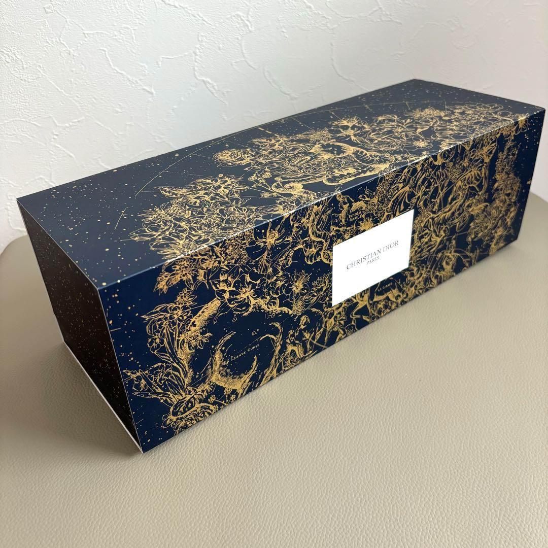 メゾンクリスチャンディオール アートオブリビングセット 数量限定品