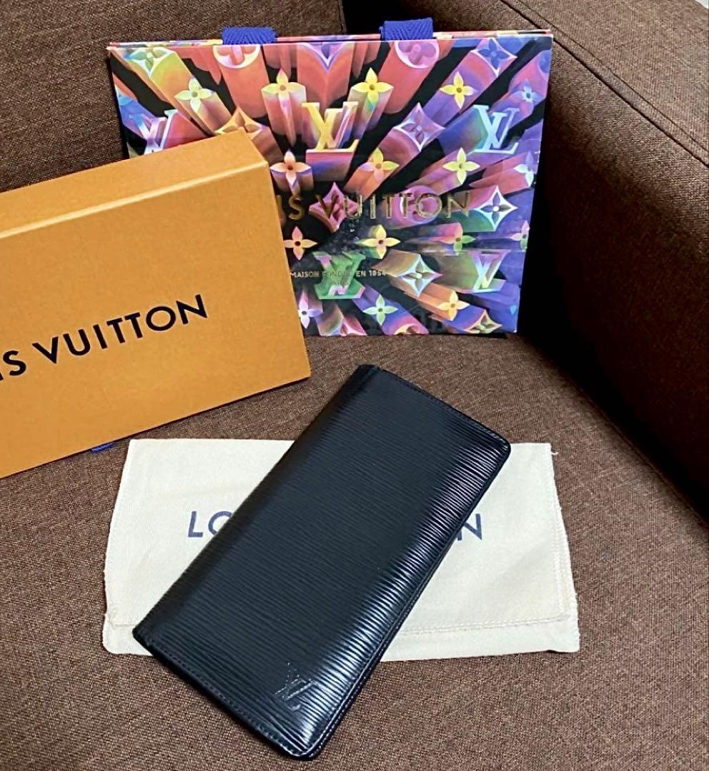 【美品】LOUIS VUITTON エピ　ポルトフォイユ・プラザ　ウォレット