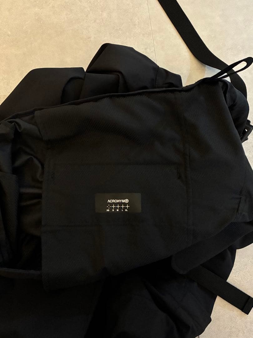 ACRONYM P30A-E XS EPIC アクロニウム