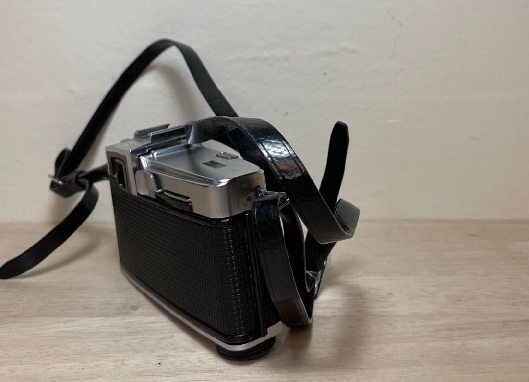 OLYMPUS PEN-F 1:1.8 f=38ｍｍ オリンパス フィルムカメラ