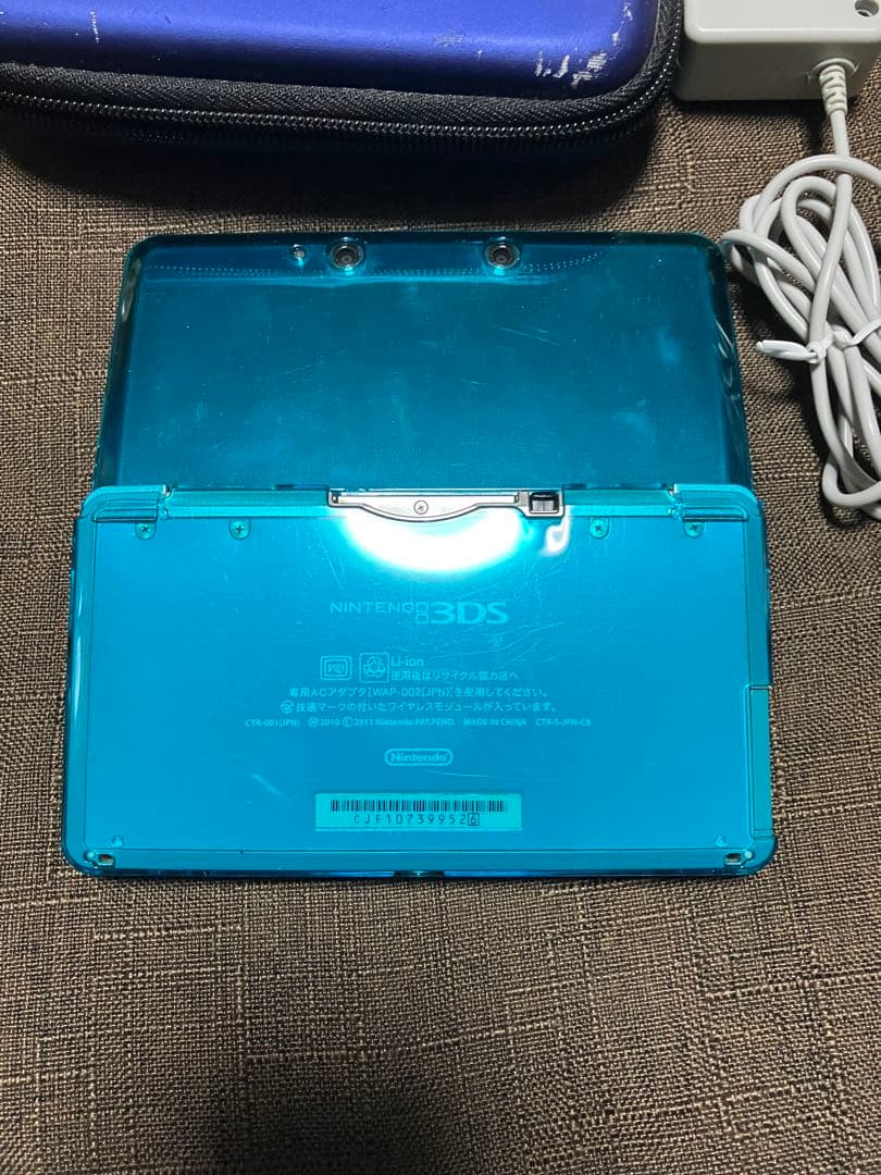 3DS 本体【動作確認済み】 充電器&タッチペン&クリアケース&本体ケース箱付き