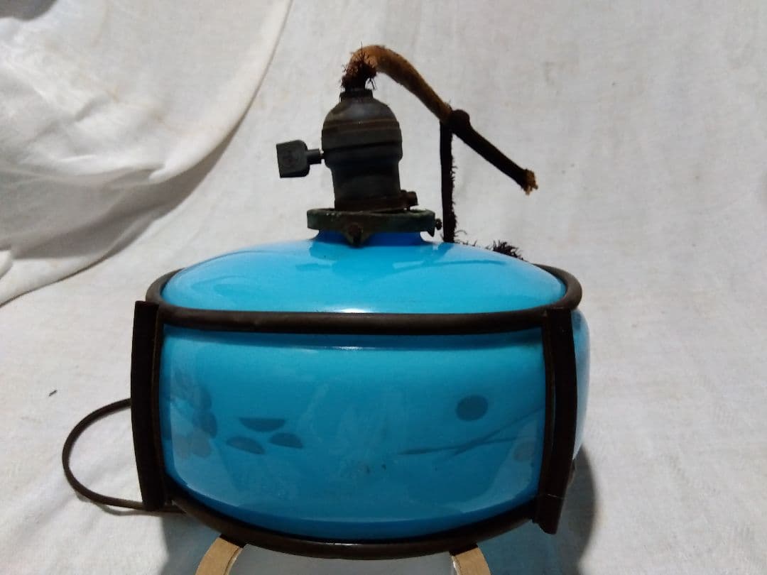 ♪古い青色ガラスの電気の笠　専用です。