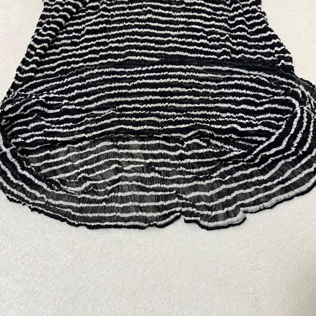 美品✨ISSEY MIYAKE プリーツ　ハイネック　黒　白　ハイネック