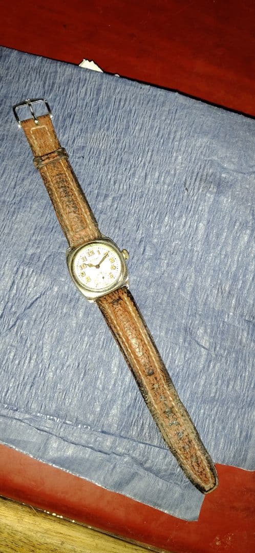 英国王室御用達のアンティーク、ウオッチ　ベンソン