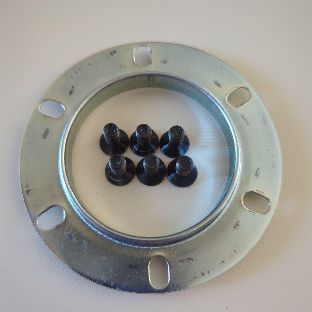 モモステ　ウッド