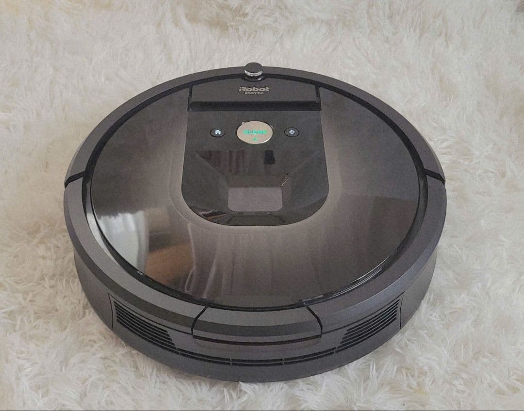 iRobot Roomba 980ロボット掃除機 本体と付属品 総稼働は12時間