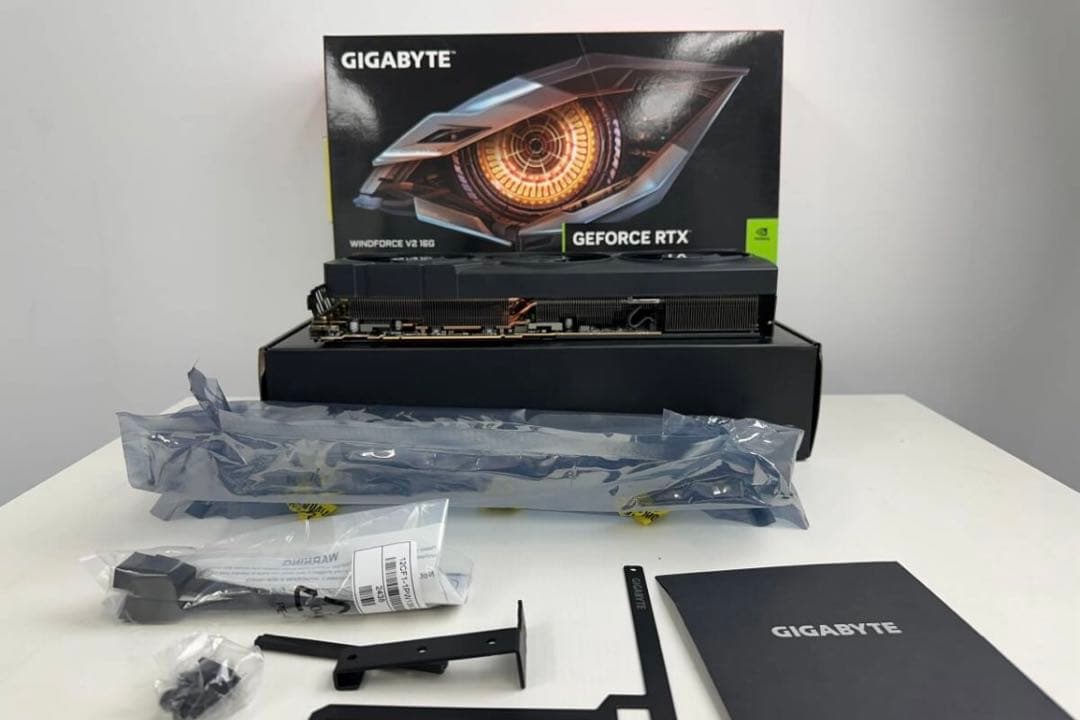 グラフィックボード・グラボ・ビデオカード Gigabyte RTX 4080 Super