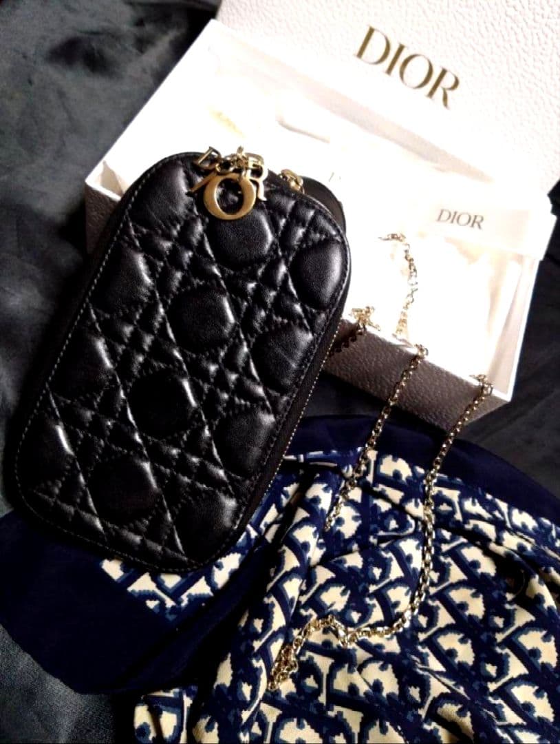 lou　　　　　　　【美品】Christian　Dior　フォンホルダー
