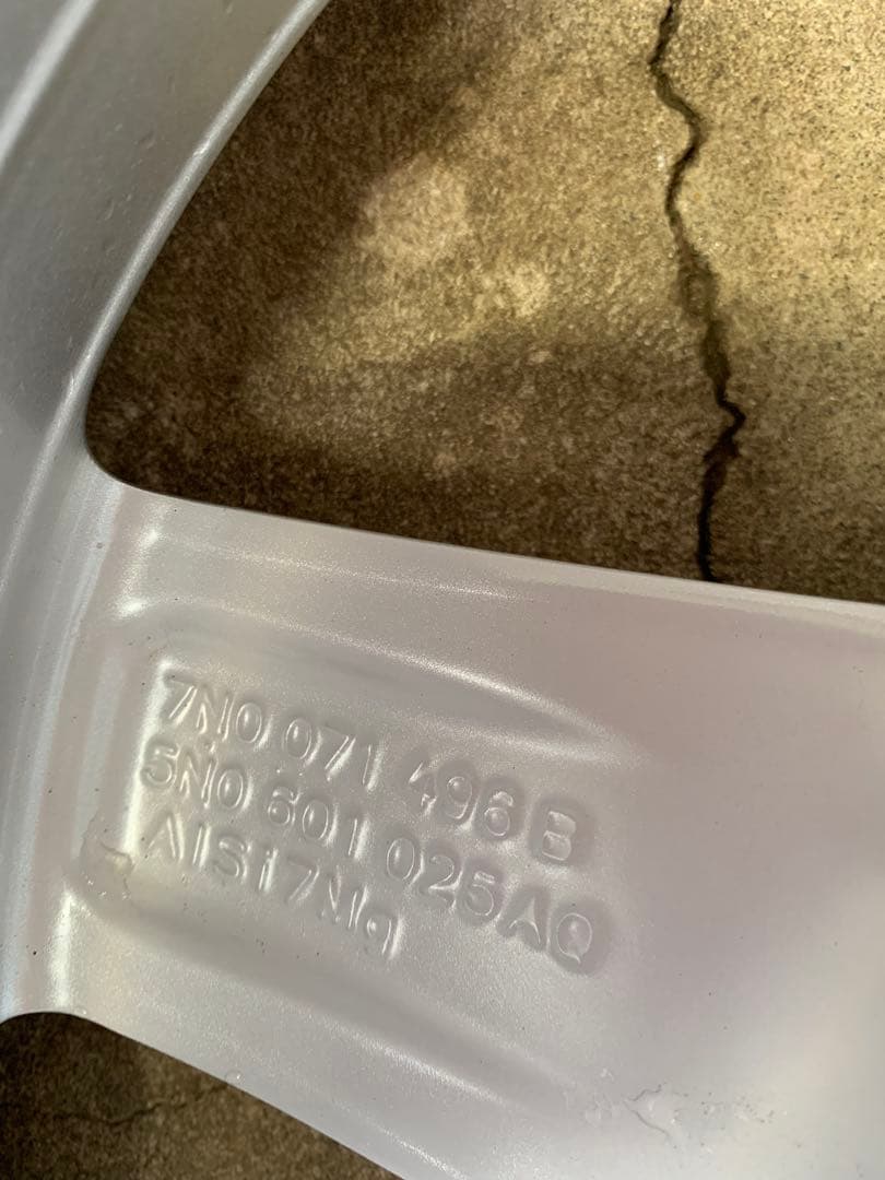 16インチホイール　4本　フォルクスワーゲン等　5穴