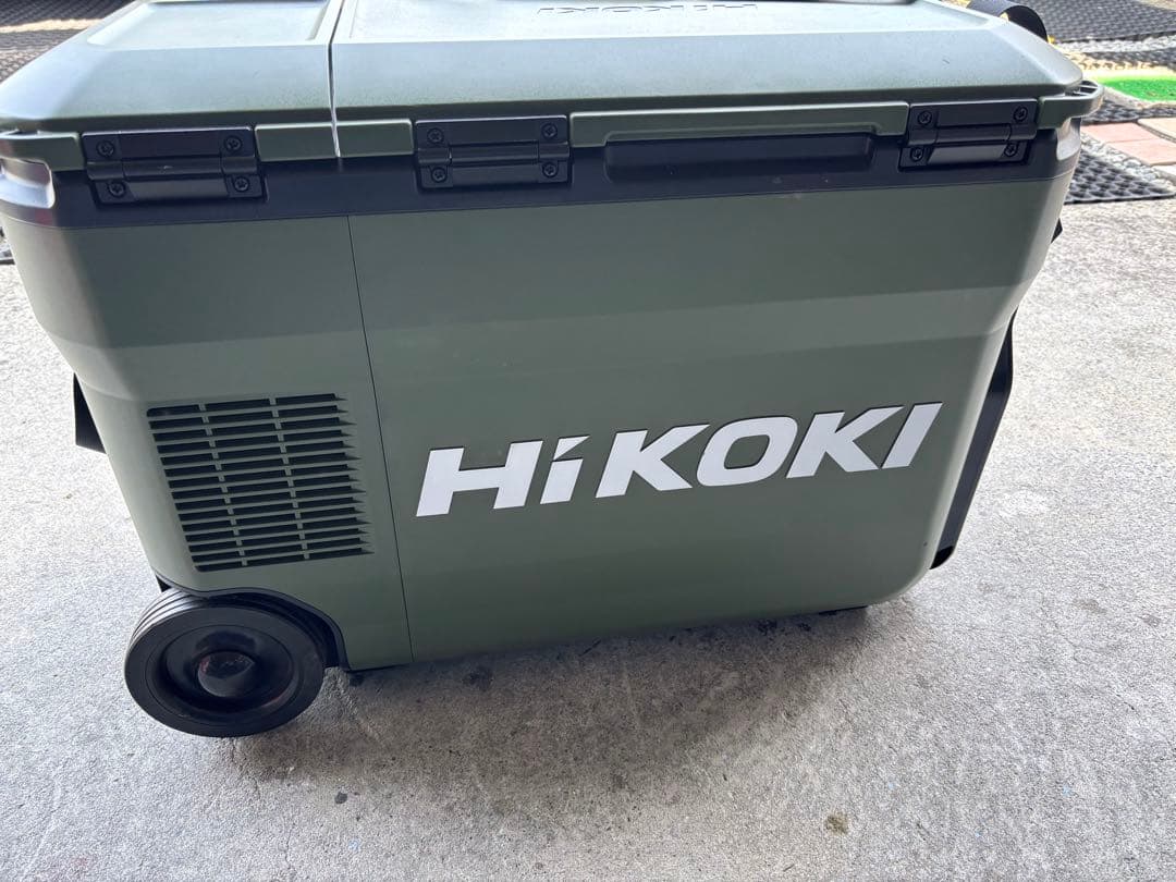 ハイコーキ　冷温庫　UL18DB バッテリー2個付mm in