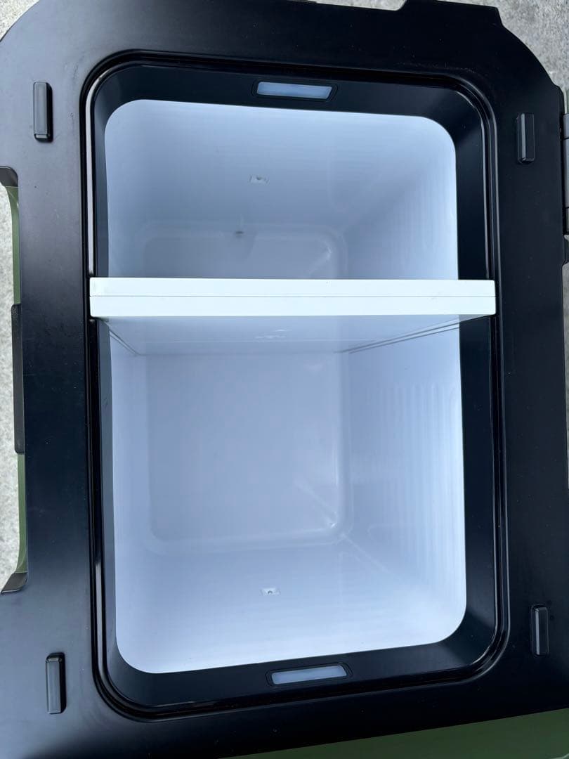 ハイコーキ　冷温庫　UL18DB バッテリー2個付mm in