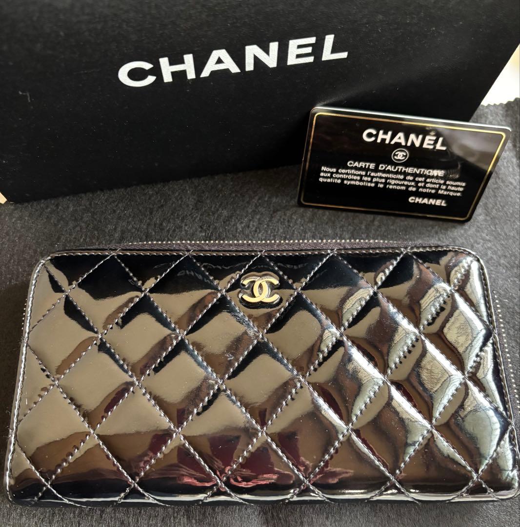 CHANEL ブラック パテントレザー 長財布