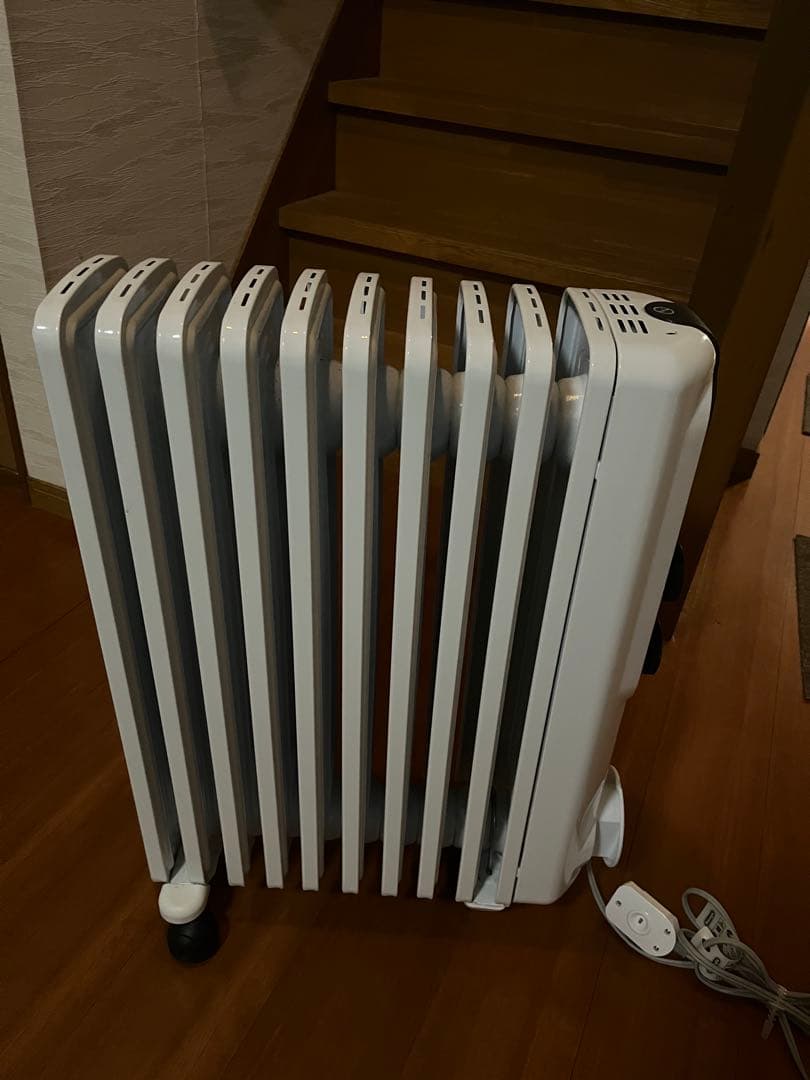 デロンギ　アミカルド　オイルヒーター