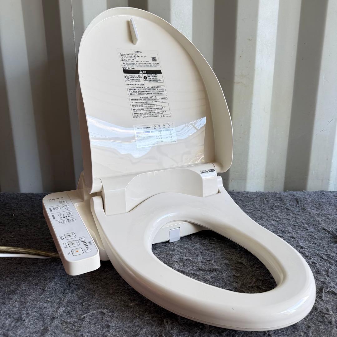 JL8激安早い者勝ち✨ TOTO ウォシュレット TCF8FK55 アイボリー