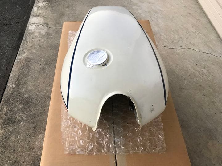 値下げ‼️ ヤマハRZ250純正タンク初期型4L3