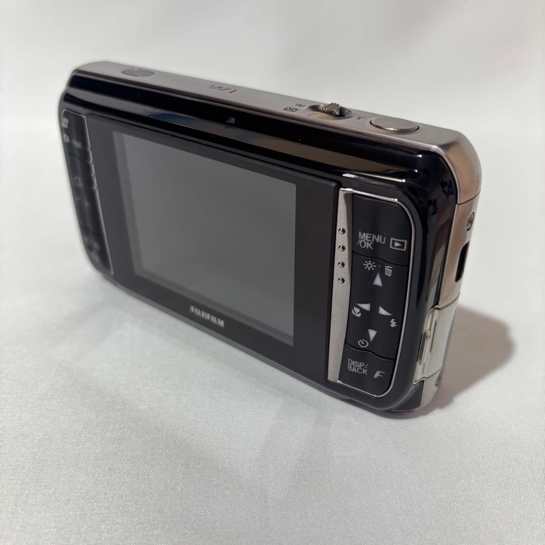 【超希少】FUJIFILM ハローキティPINEPIX REAL 3D W1