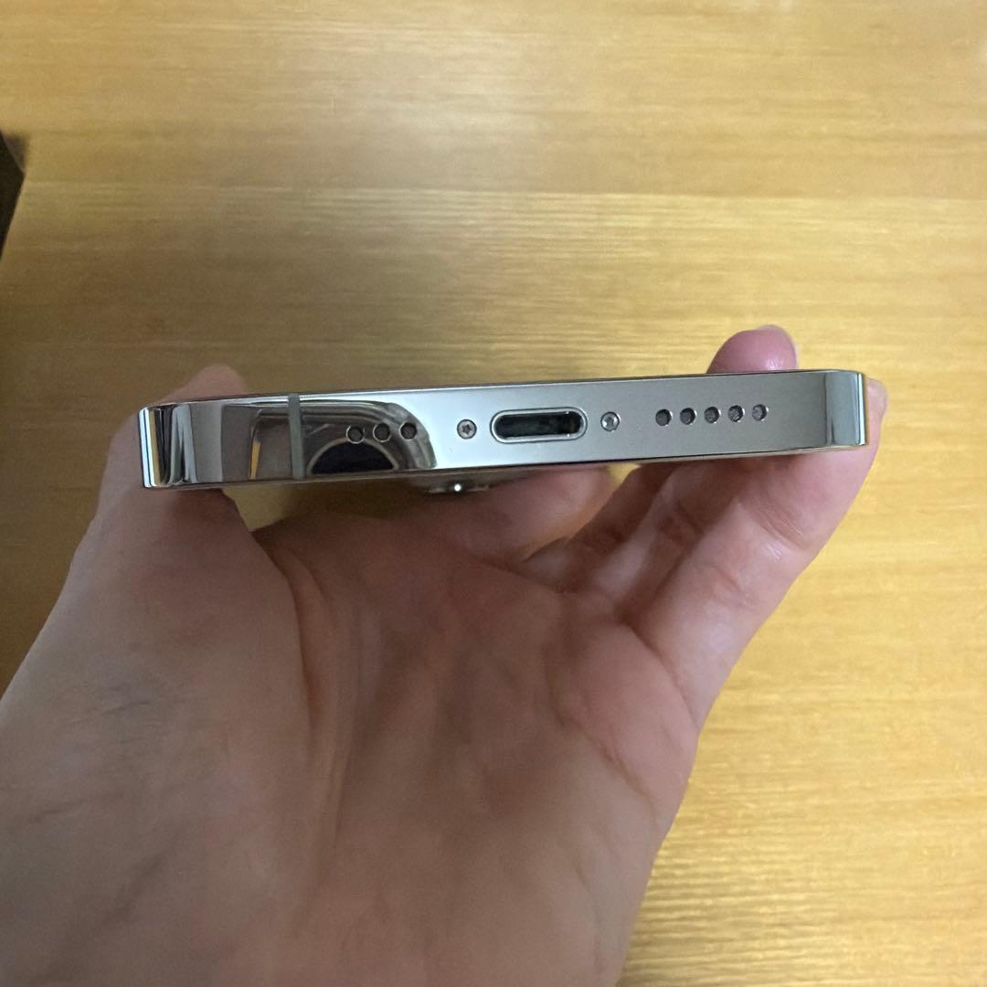 美品 iPhone 13 Pro シルバー 128GB SIMフリー 箱あり