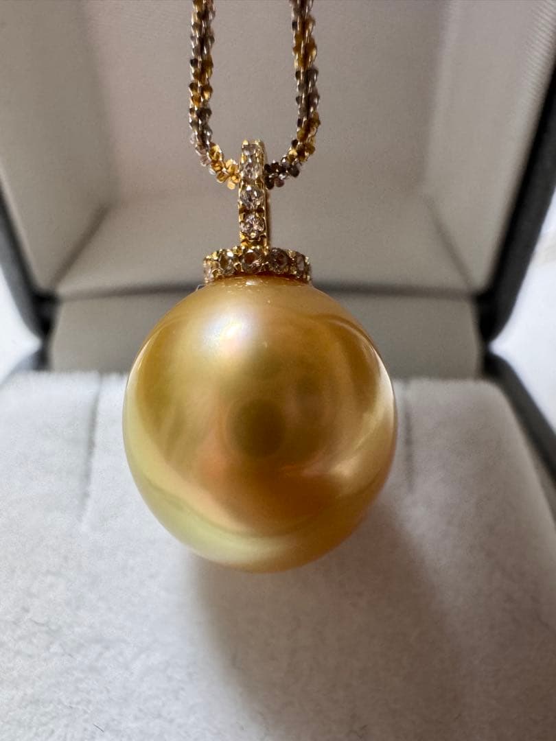 新品　てりツヤ茶金級　南洋白蝶ゴールデンパールペンダント