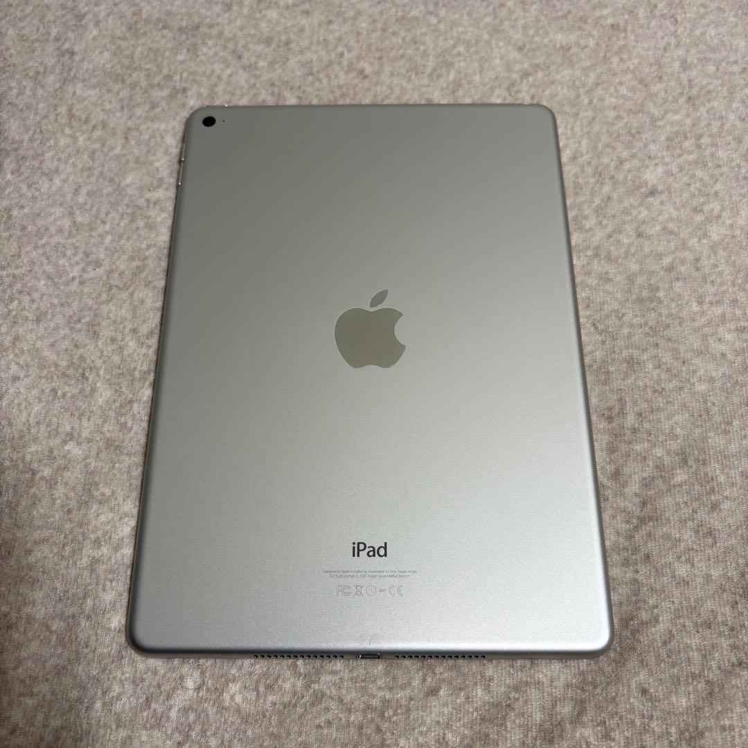 iPad Air2 64GB｜アップル純正ケース・ケーブル一体型充電器付き